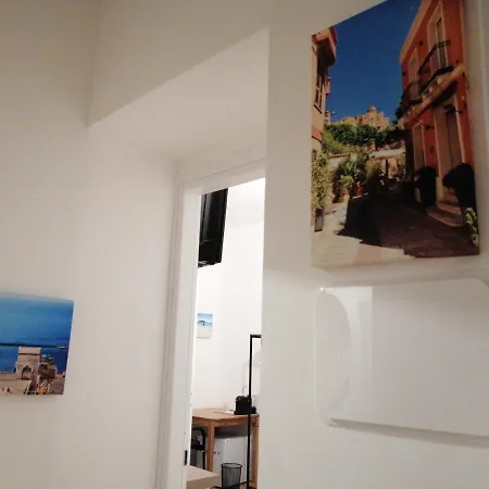 Le Stanze Di Elisa Gæstehus Cagliari